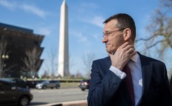 Morawiecki w USA: Nie chcemy znów płacić 40 mld zł rocznie z budżetu na obsługę długu