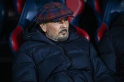 Trener Bolonii hospitalizowany z powodu ryzyka nawrotu białaczki