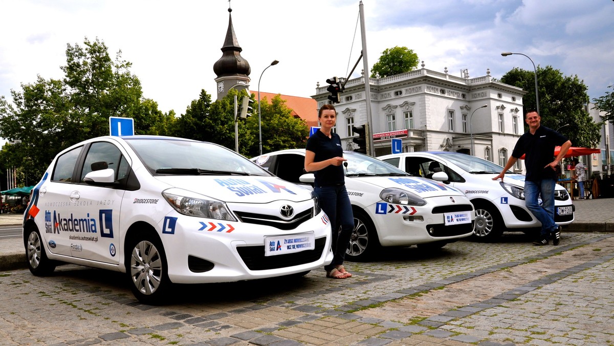 1 lipca rozpoczyna działalność Akademia Auto Świat w Zielonej Górze - oddział nowoczesnej szkoły nauki jazdy będący częścią sieci należącej do wydawcy popularnego tygodnika motoryzacyjnego "Auto Świat". Partnerem Akademii w stolicy woj. lubuskiego będzie Ośrodek Szkolenia Kierowców Tomasz Czyżewski.