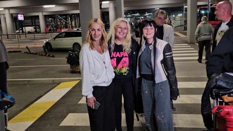 Teya Dora sletela u Beograd nakon Evrovizije