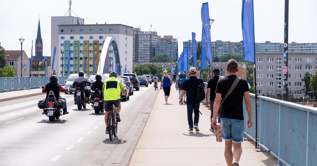Drożyzna w Polsce. Niemcy coraz rzadziej przyjeżdżają na zakupy