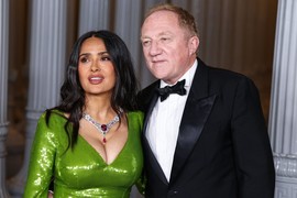 Salma Hajek sa suprugom