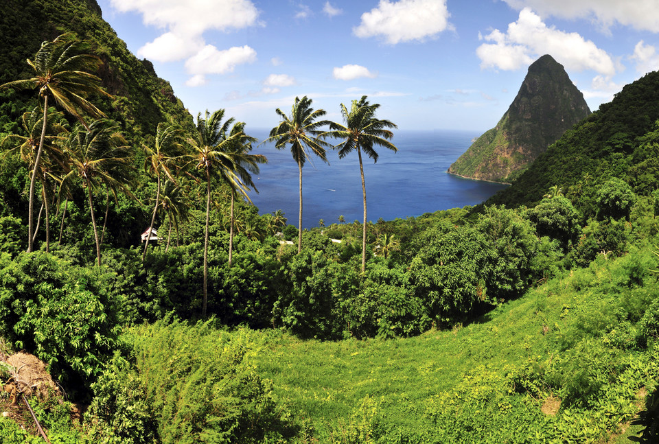 13. Saint Lucia - 306 801