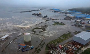 Jak powstaje tsunami? Zabójcza fala przemieszcza się z prędkością co najmniej 800 km/h