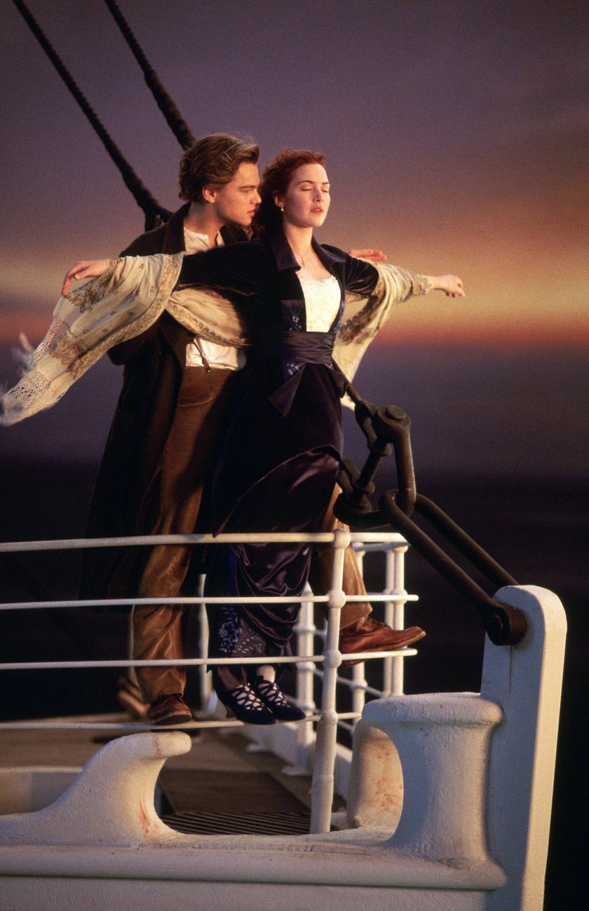 Kate Winslet i Leonardo DiCaprio w filmie "Titanic"