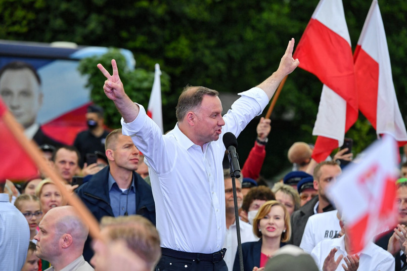 "Washington Post" o wynikach wyborów prezydenckich w Polsce: Duda pomoże PiS kontynuować twardą politykę