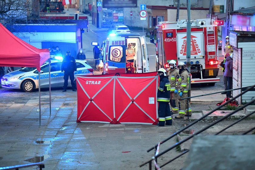 Atak nożownika w Brzezinach. Jedna osoba nie żyje, ranny policjant