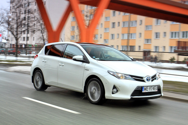 Czy warto kupować hybrydowe auto? Test Toyoty Auris Hybrid