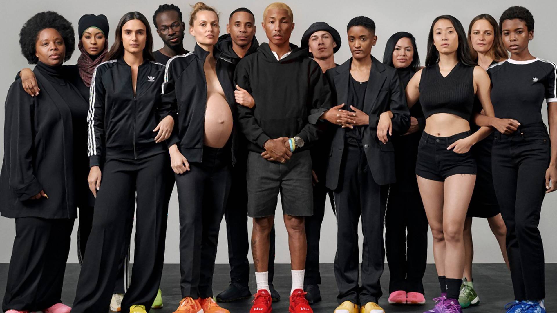 "Feminizm jest dosłownie synonimem równości płci". Pharrell Williams i adidas Originals celebrują prawa kobiet