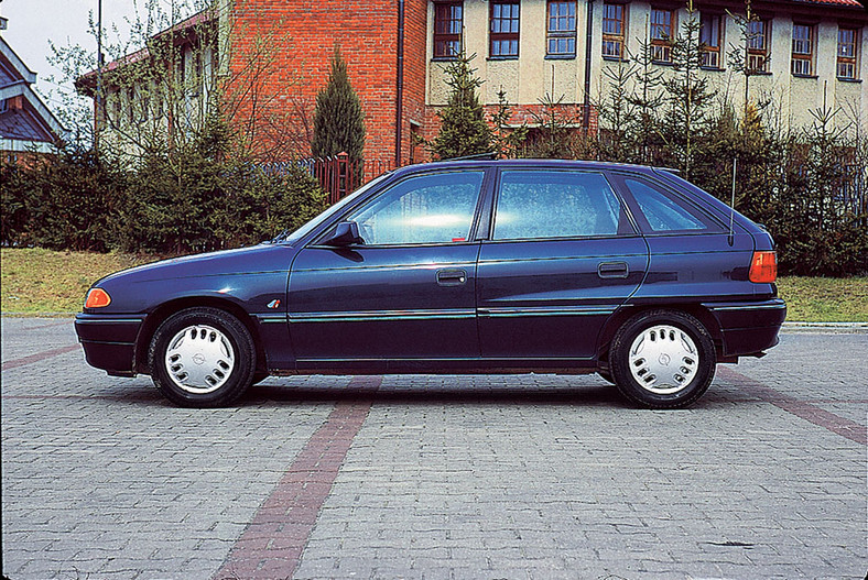 Opel Astra 1.4/1994 r.  Cena 1200 zł