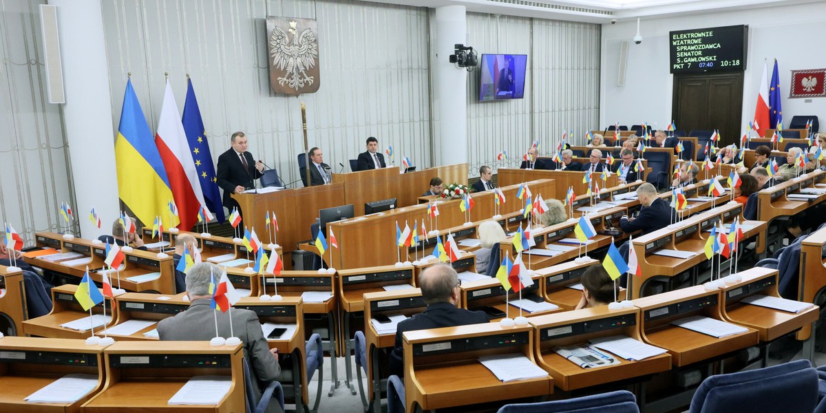 W sprawie mieszkań senatorów przyjęto specjalną uchwałę