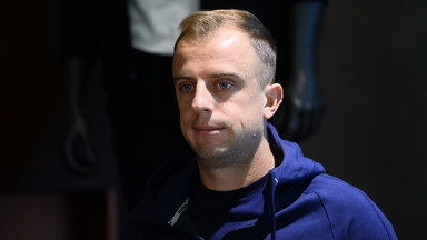 Kamil Grosicki kończy 33 lata! Pokazał zdjęcie z tortem i... meczem Biało-Czerwonych w tle