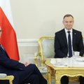 Ułaskawieni, ale skazani. Prezydent znów pisze do Szymona Hołowni