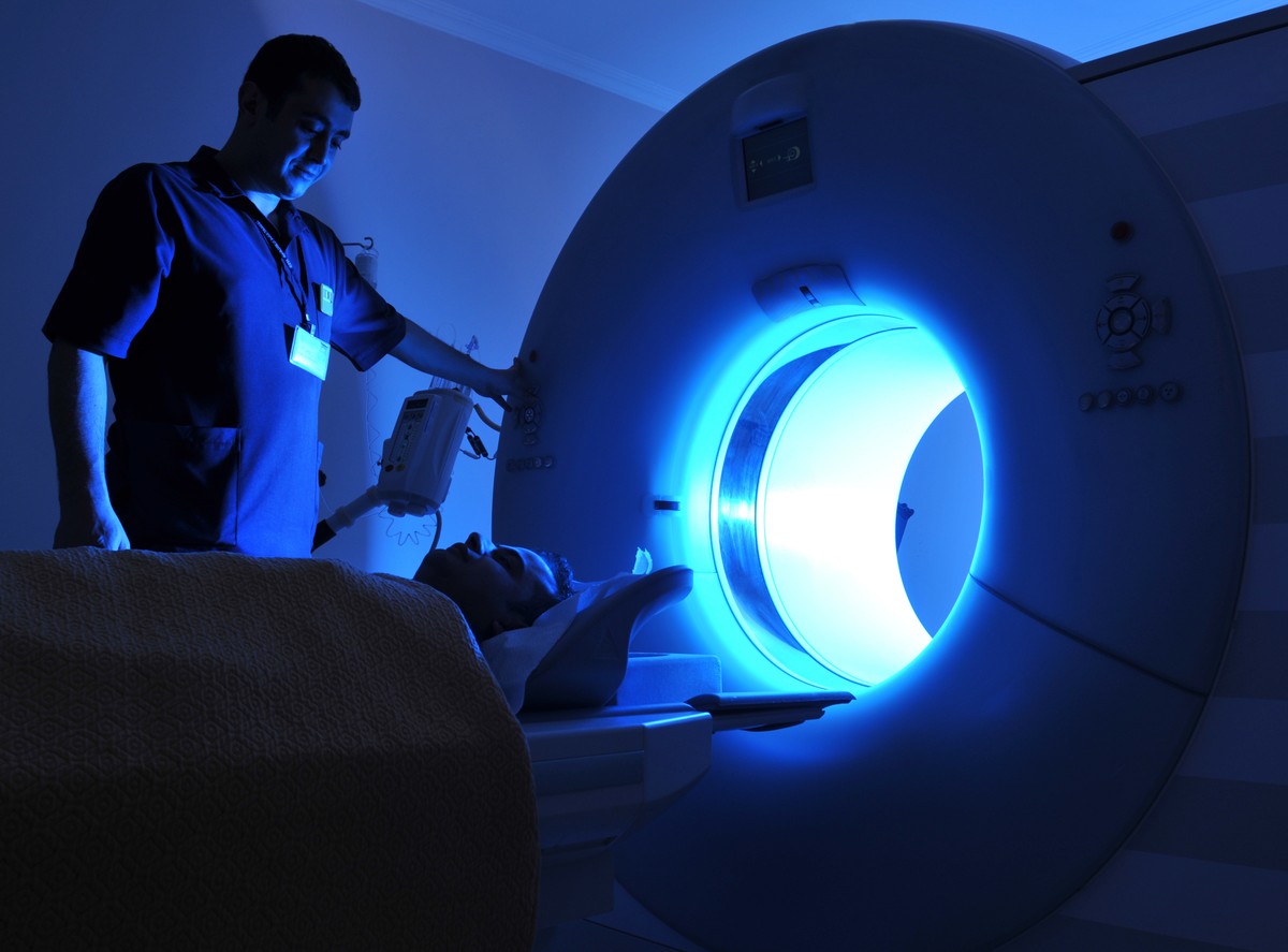 O ile możliwość zastosowania znieczulenia ogólnego w przypadku biopsji gruczołu krokowego dotyczy wszystkich pacjentów, o tyle w przypadku tomografii komputerowej oraz rezonansu magnetycznego jest ono obwarowane kilkoma warunkami