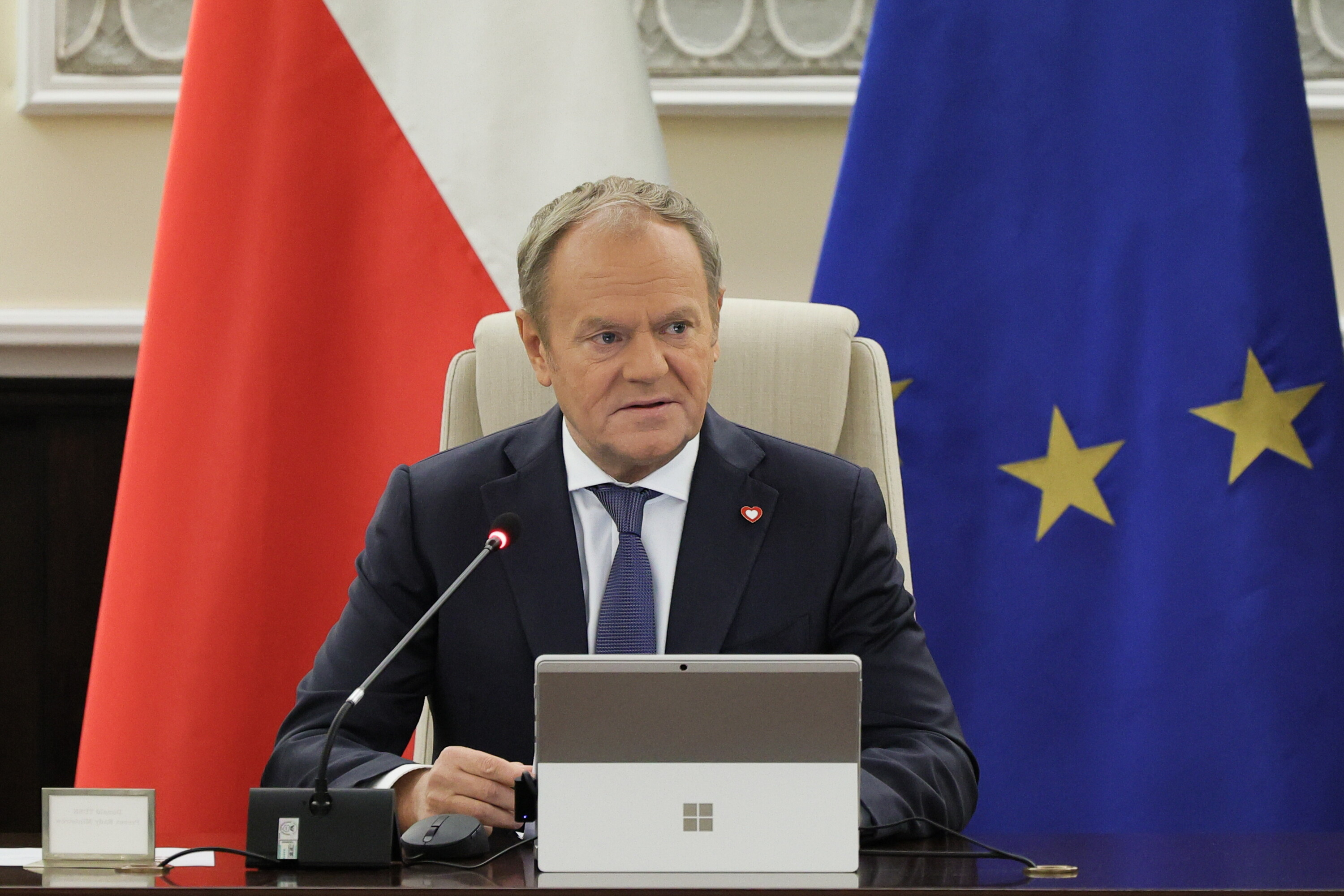 NIL odpowiada Tuskowi: Pacjenci onkologiczni czekają do 2026 roku