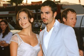 "Sram te bilo, RECI ISTINU bar jednom!": PRVI MUŽ DŽENIFER LOPEZ tvrdi da ga je VARALA i da je glavni problem u njoj - posle 30 godina sve izneo u javnost