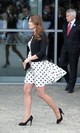 Katalin hercegné a Topshop ruhákat is kedveli, egy ilyen márkájú darabot viselt 2013-ban is, amikor a Warner Bros stúdióba látogatott el.