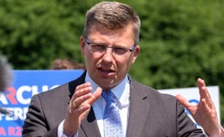 "Porozumienie dla Praworządności". Warchoł: To powrót do wcześniejszej degeneracji