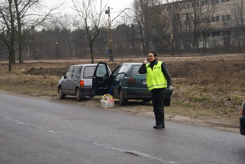 Wypadek - Zaczynamy od wezwania pomocy