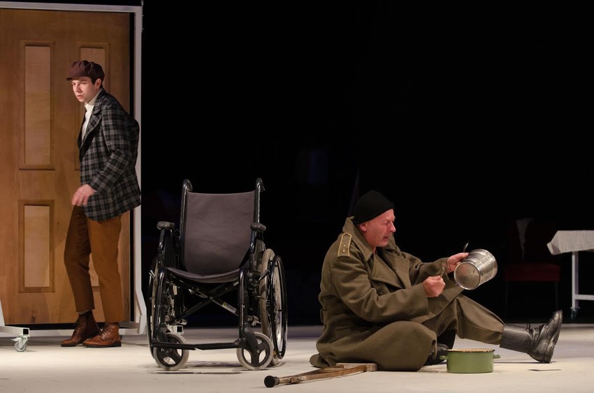 Dušan Matejić (levo) u predstavi "Gde je nestao Harms"