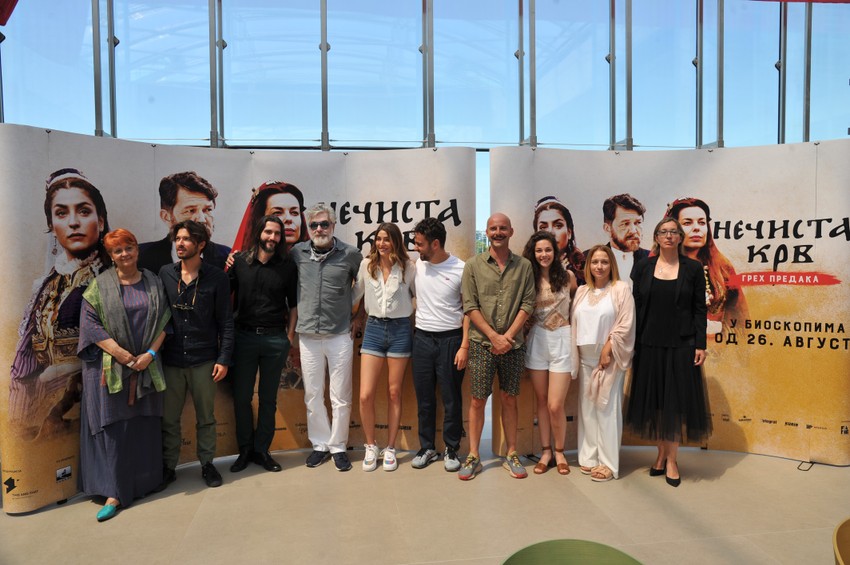 Ekipa Nečiste krvi na konferenciji