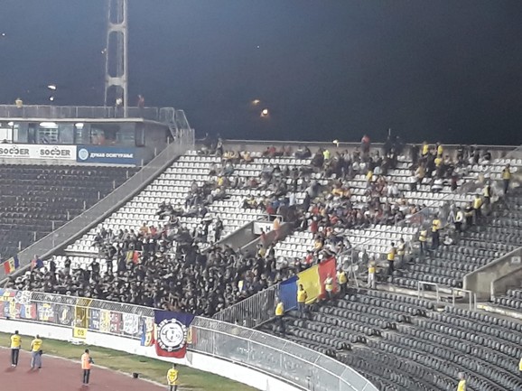 Ovako je izgledao boks sa Rumunima sat vremena pre meča