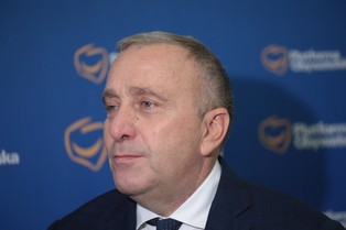 Schetyna o nagrodach w NBP: Potrzebny audyt i komisje śledcze