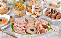 Dietetyk: Tradycyjne potrawy wielkanocne to prawdziwa "bomba białkowa"