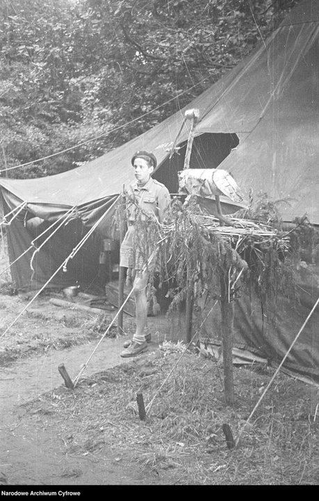 Obóz harcerski w latach 50.