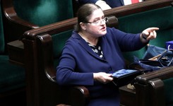 Bunt przeciw KRS narasta. Pawłowicz mówi o 'rażącym lekceważeniu prawa'