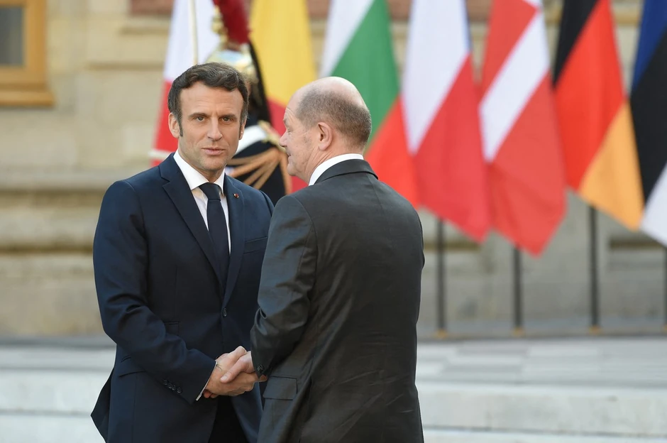 Emanuel Makron i Olaf Šolc u Parizu u martu