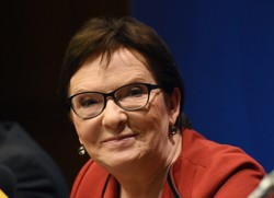 Premier Ewa Kopacz zmienia zdanie w sprawie spotkania. Szefowa MSW już u prezydenta