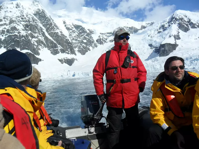 Mikołaj Golachowski odwiedza Antarktykę od kilkunastu lat