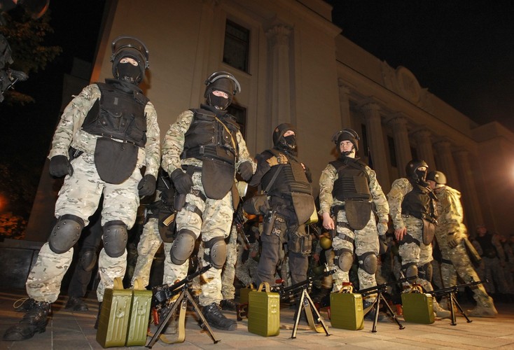 Ukraińscy żołnierze w czasie ćwiczeń wojskowych w Kijowie