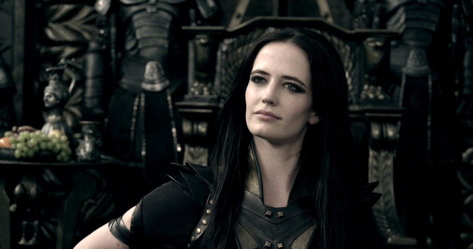 Eva Green w filmie '300: Początek imperium'