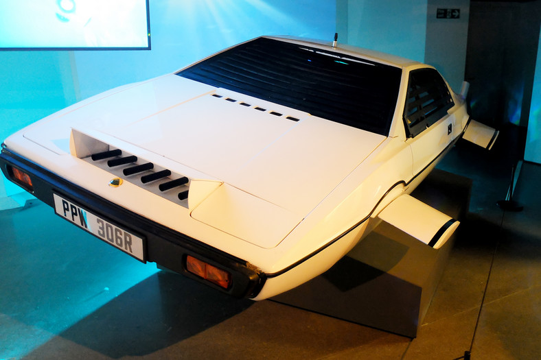 Niezwykłe auta z przeszłości – Lotus Esprit jako filmowa łódź podwodna