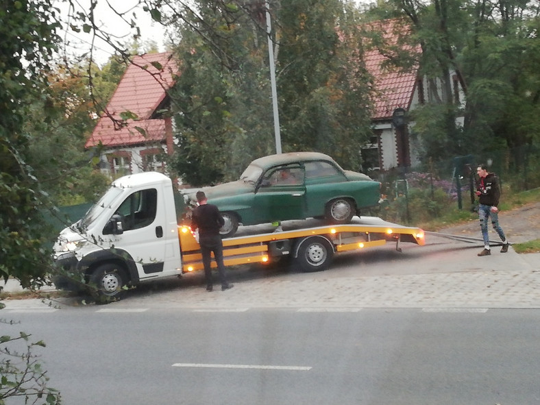 Zabytkowa Skoda Octavia skradziona w biały dzień w Toruniu