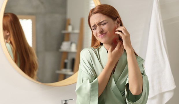 Suva koža je često uzrok svraba nakon tuširanja. 