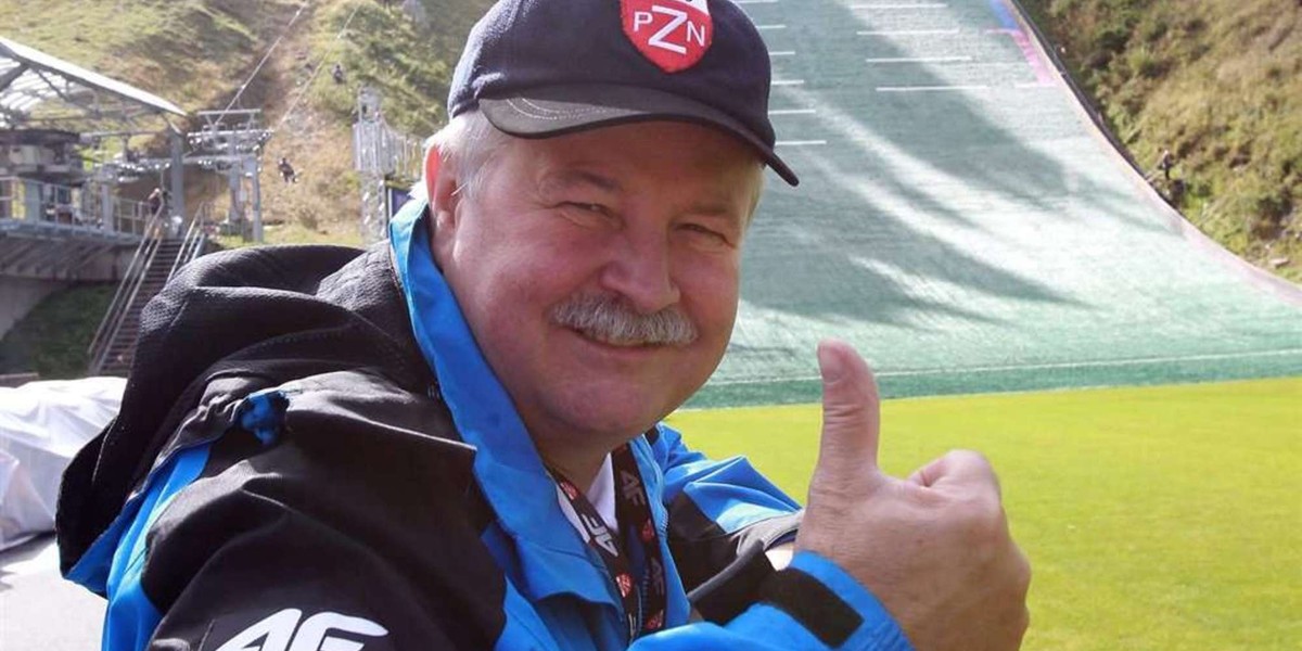 Apoloniusz Tajner (56 l.) już od dawna oficjalnie nie ma nic wspólnego z reprezentacją skoczków narciarskich. Okazuje się jednak, że prezes Polskiego Związku Narciarskiego dalej ma wpływ na to, co dzieje się w drużynie!