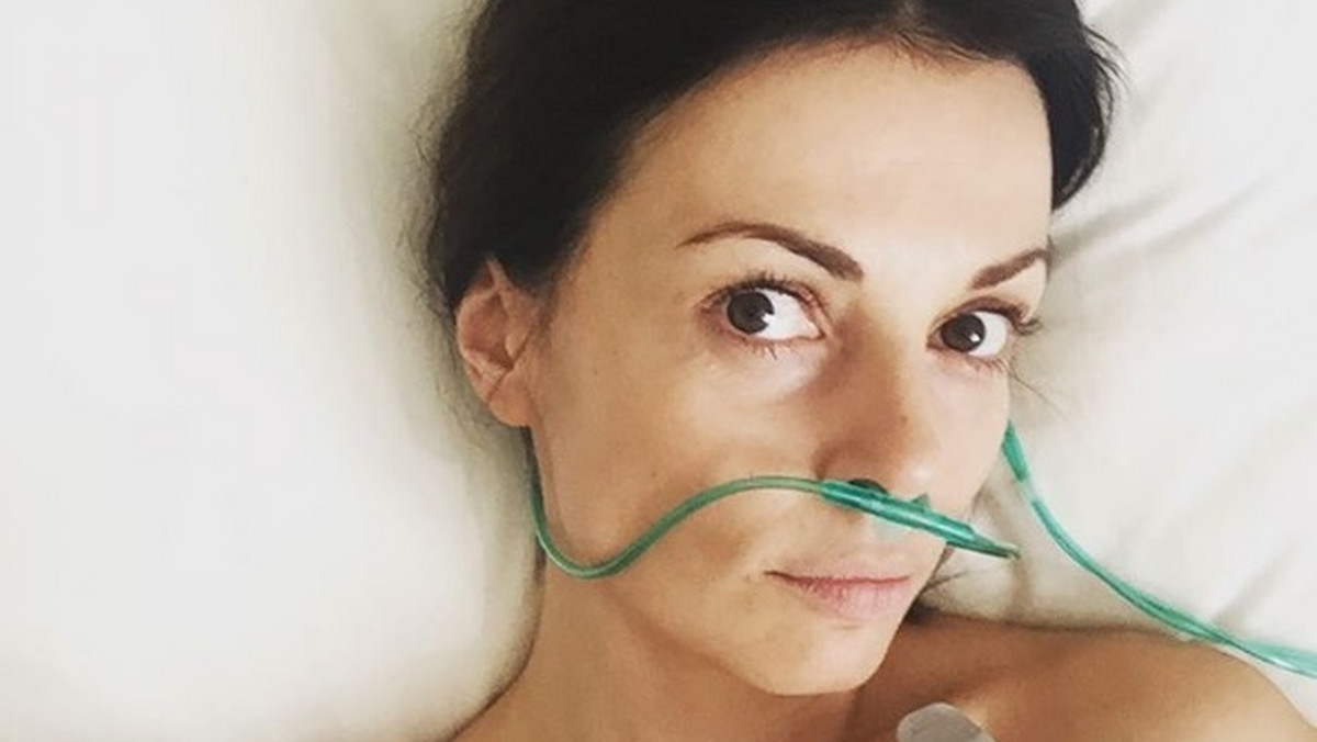 Katarzyna Glinka w szpitalu? Gwiazda serialu "Barwy szczęścia" opublikowała niepokojące zdjęcie na swoim Instagramie. Co się stało aktorce?