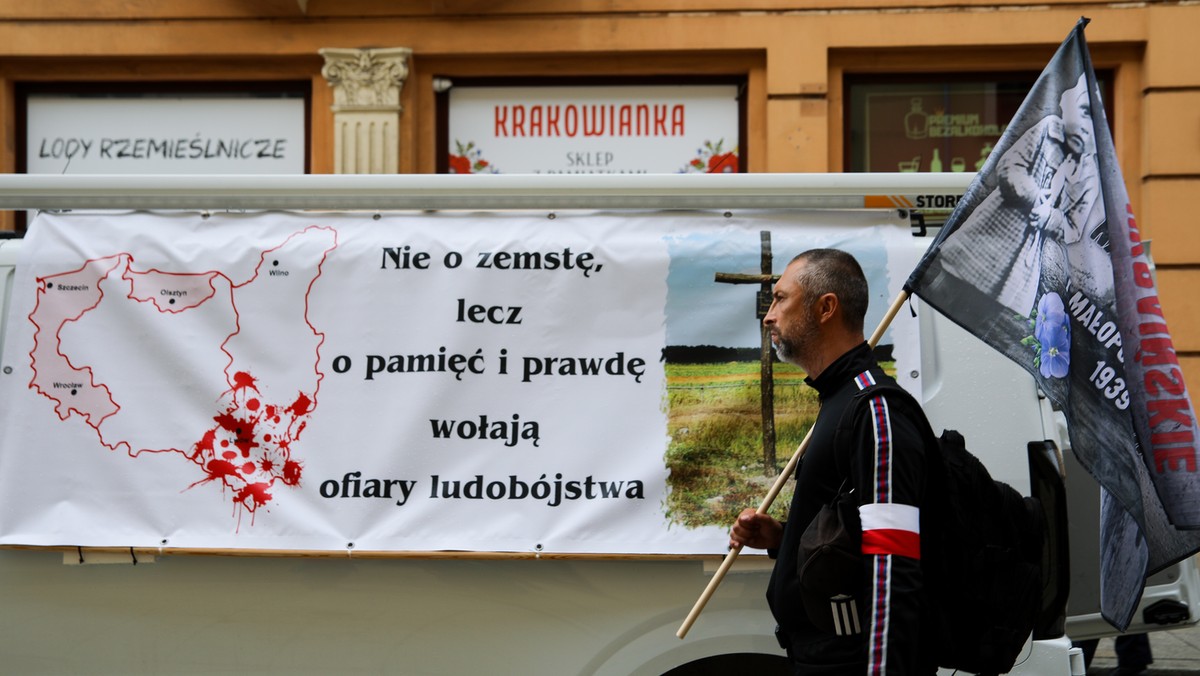Spór o Wołyń pogarsza stosunki polsko-ukraińskie, co wykorzystuje Rosja [Źródło: Onet]