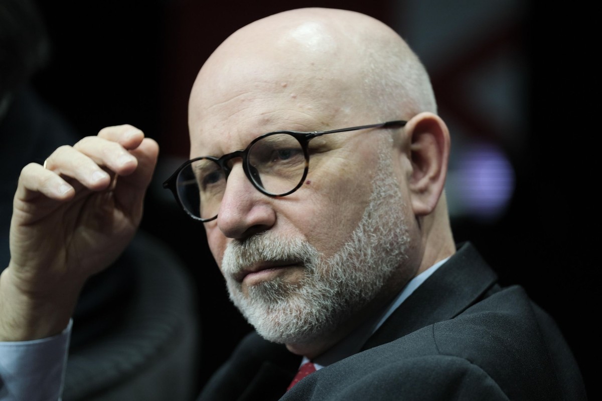 Przewodniczący Krajowej Rady Radiofonii i Telewizji Maciej Świrski
