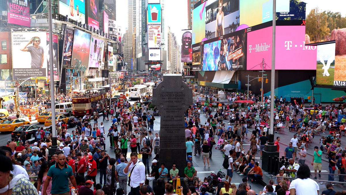 Times Square: dojazd, położenie, historia, atrakcje