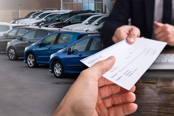 Kalkulator uštede za vozače: Ko će plaćati jeftiniju registraciju sledeće godine? Ovo su 2 važna primera