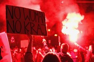 Piekło kobiet. Ogólnopolskie protesty ws. wyroku Trybunału Konstytucyjnego 