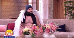 Anielski maraton na mrozie w spodenkach, ale z szalikiem. "Zaciskam zęby i lecę dalej" [FOTO]