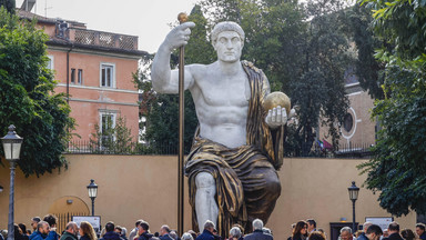 W Rzymie odsłonięto replikę Kolosa Konstantyna