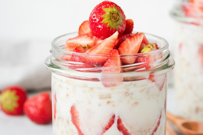 Overnight Oats mit Erdbeeren