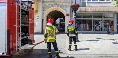 Pożar komórek przy Piotrkowskiej w Łodzi