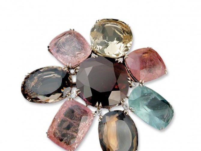 18315_img-harry-winston-brooch_140910790838.jpg_article_gallery_slideshow_v2